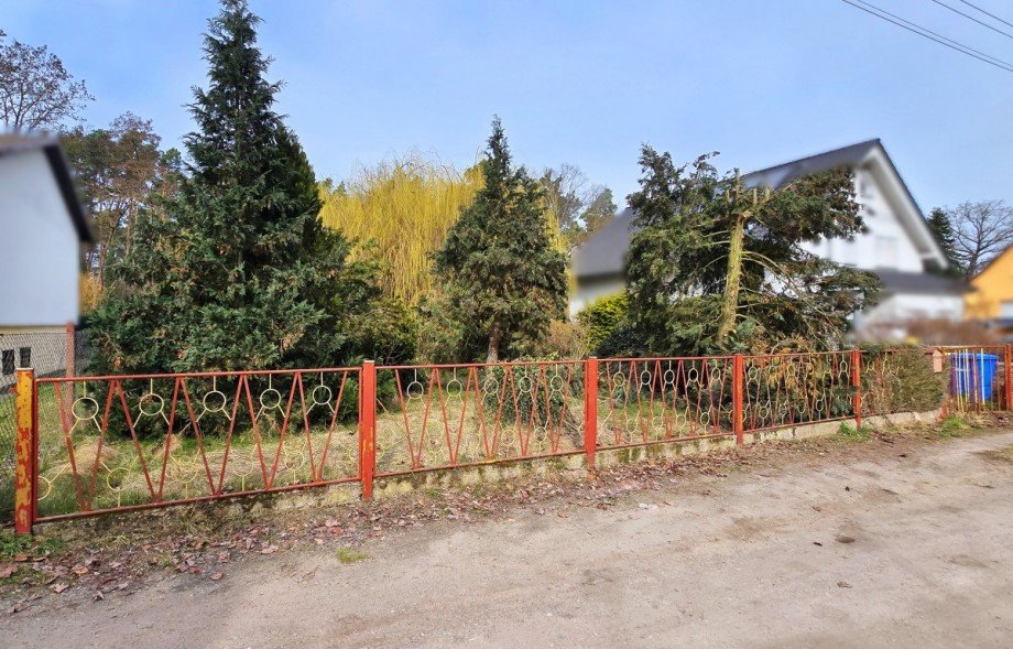 Stra�enansicht Grundst�ck Dessau-Ro�lau