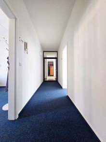 Gewerbe Flur EG Investoren aufgepasst: Lukratives Wohn- und Gesch�ftshaus