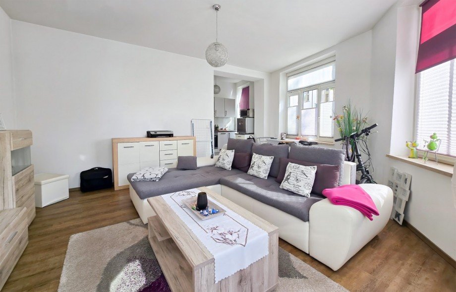 Wohnzimmer Erdgeschosswohnung K�then (Anhalt)