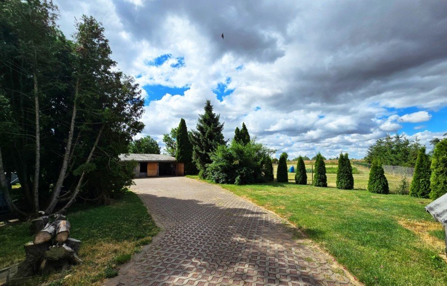 Hof und Grundst�ck Einfamilienhaus Osternienburger Land