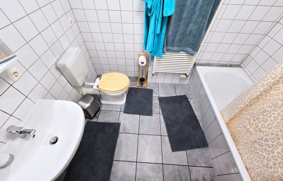 Badezimmer Dachgeschosswohnung K�then (Anhalt)