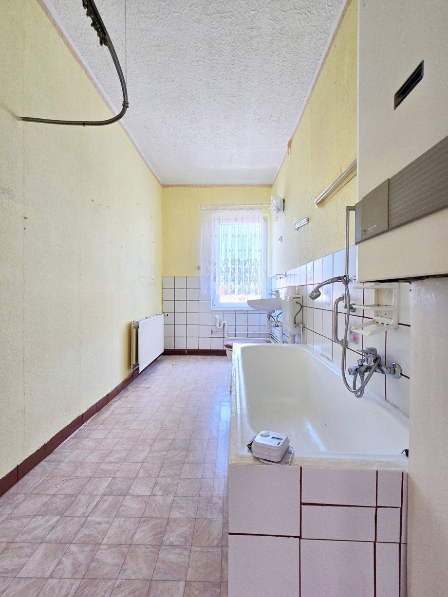 Badezimmer OG Reihenmittelhaus K�then (Anhalt)