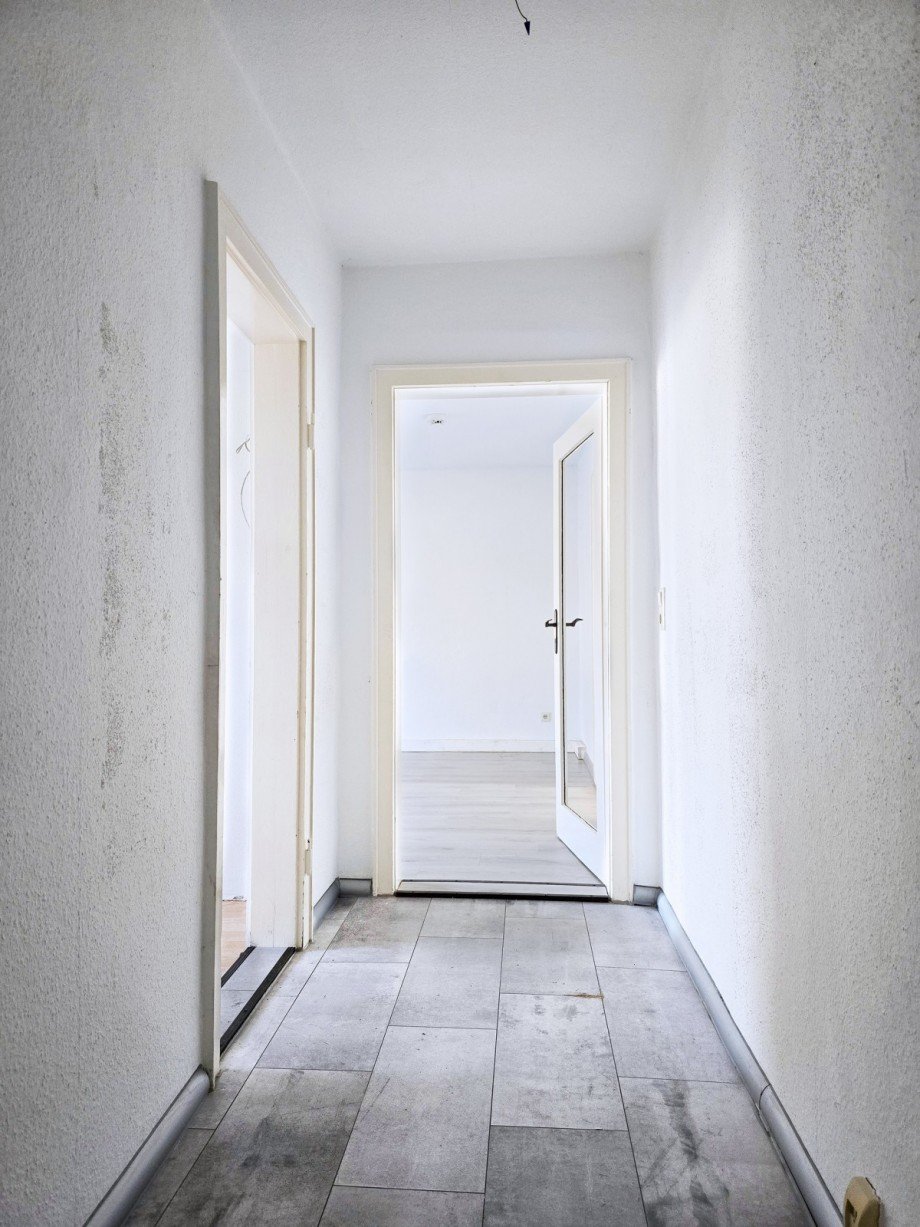 Flur Etagenwohnung K�then (Anhalt)