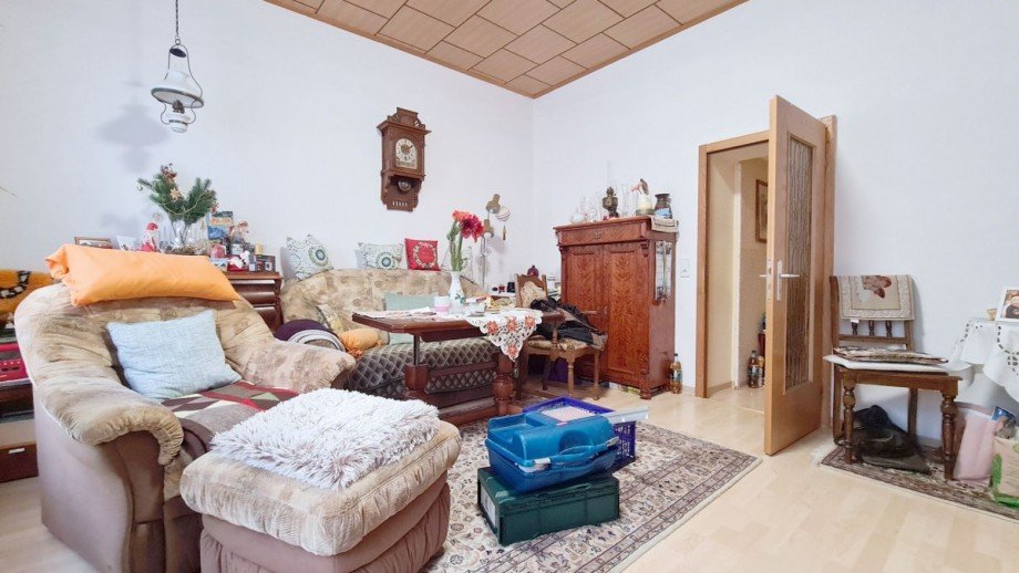 Wohnung 1 - Wohnzimmer Mehrfamilienhaus K�then (Anhalt)