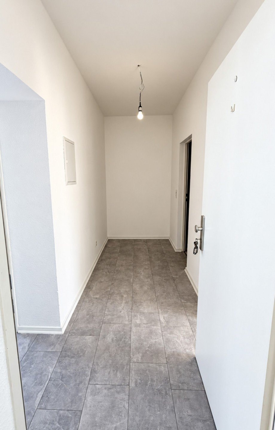 Flur Erdgeschosswohnung K�then (Anhalt)