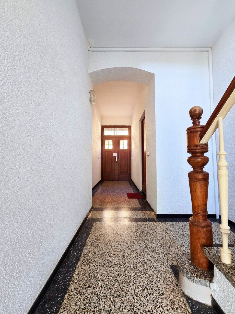 Hausflur Erdgeschosswohnung K�then (Anhalt)