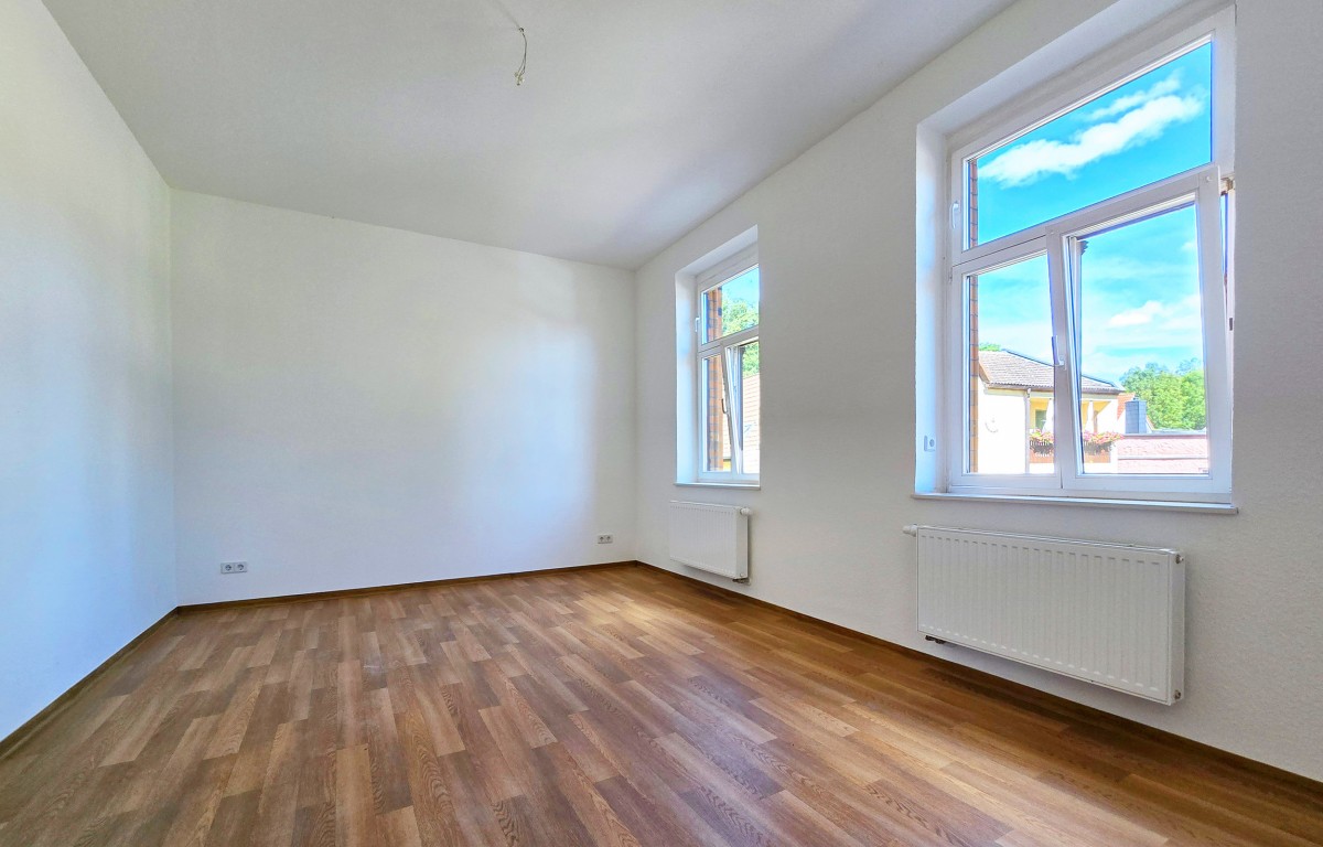Historischer Charme trifft modernen Komfort - 2 Zimmer mit Lift, Stellplatz & Naturidylle - Photo 1