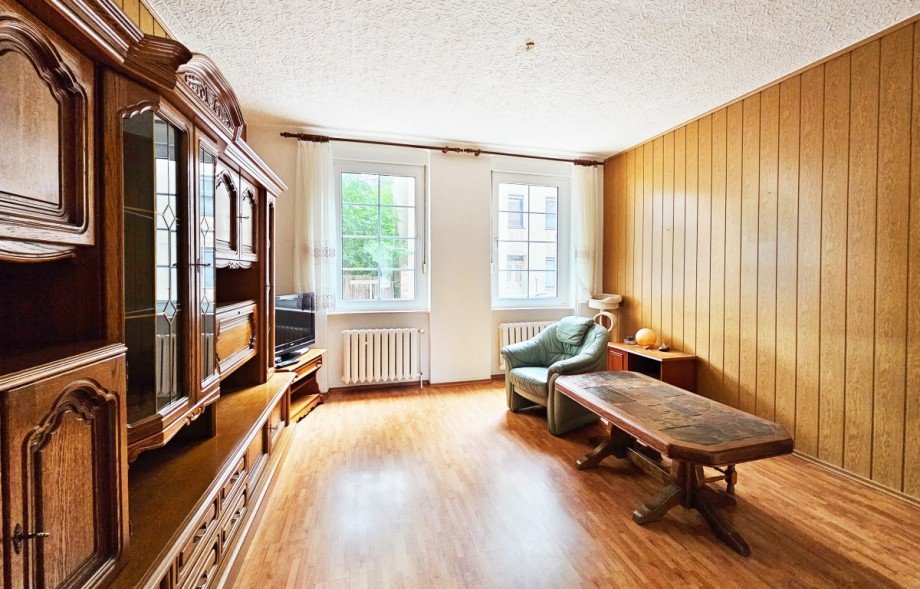Wohnung 2 - Wohnzimmer Mehrfamilienhaus K�then (Anhalt)