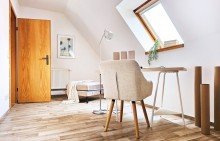 Zimmer Dachgeschoss Schickes Stadtdomizil auf drei Etagen