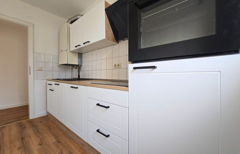 K�che K�then (Anhalt) - K�then Etagenwohnung Nagelneue K�che: 2-Zimmer-Wohnung mit Balkon