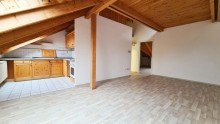 Wohnzimmer und K�che Tolle & individuelle Zweiraumwohnung