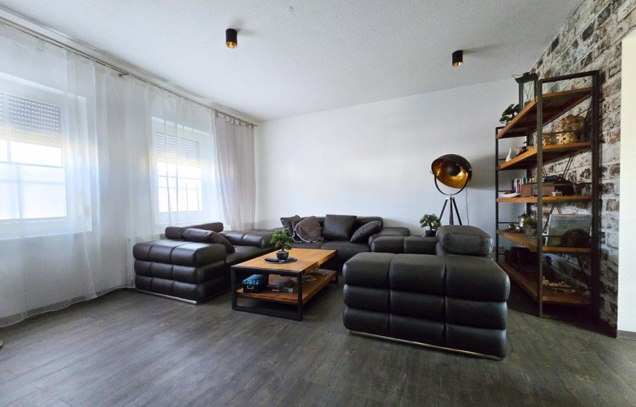Whg 3 Wohnzimmer Mehrfamilienhaus K�then (Anhalt)
