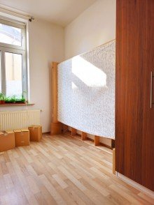 Zimmer Einladende 3-Zimmer-Wohnung mit Balkon: Perfektes Eigenheim oder lukrative Investition in K�then!