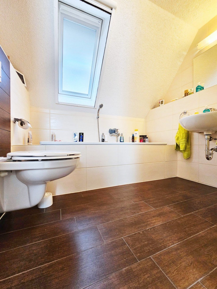 Badezimmer OG Doppelhaush�lfte Radegast