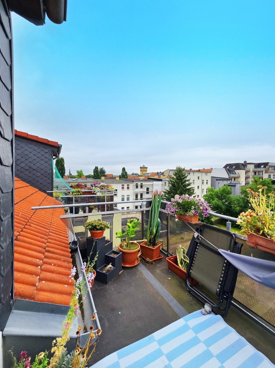 Balkon rechts Dachgeschosswohnung K�then (Anhalt)