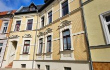 Wohnhaus Einladende 3-Zimmer-Wohnung mit Balkon: Perfektes Eigenheim oder lukrative Investition in K�then!