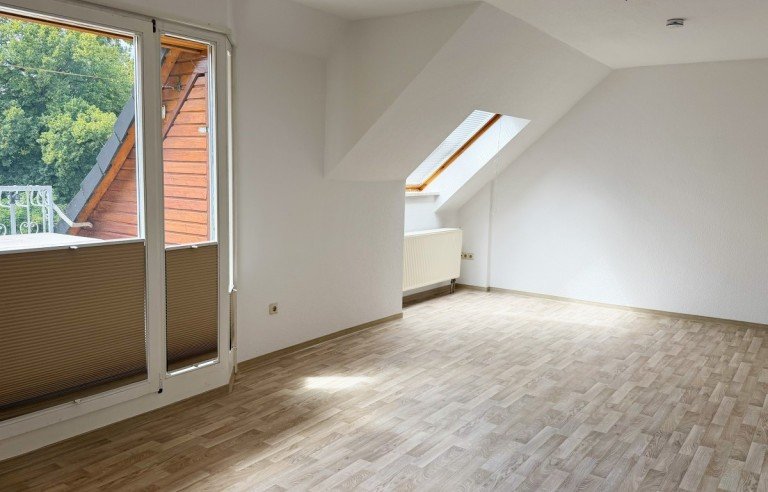 Wohnzimmer K�then (Anhalt) Dachgeschosswohnung 3 Zimmer mit Balkon und Garage