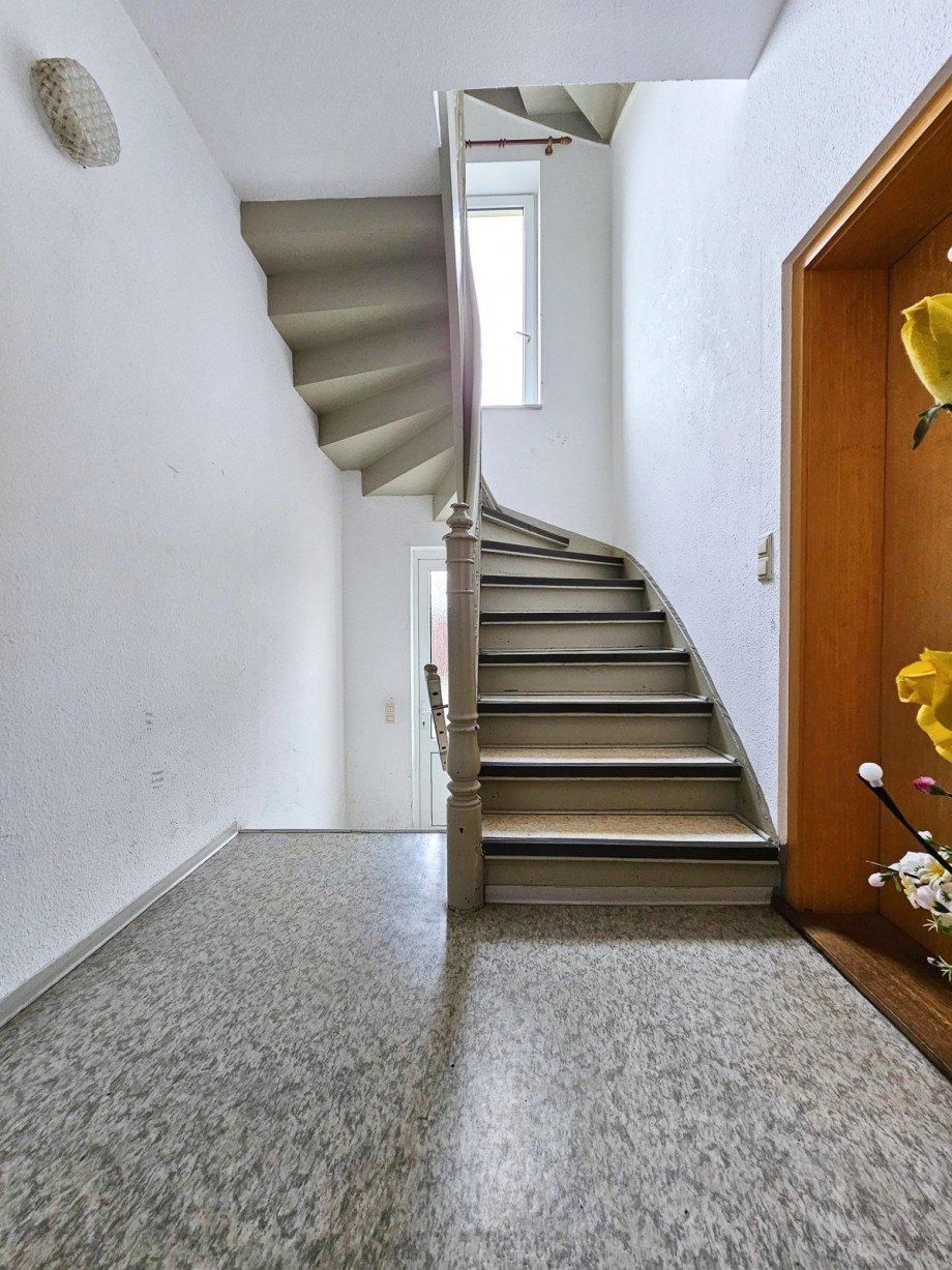 Treppenhaus Mehrfamilienhaus K�then (Anhalt)