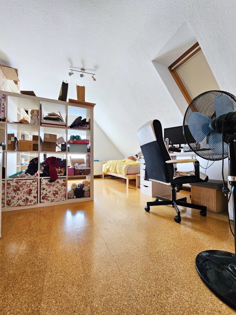 Zimmer Dachgeschosswohnung K�then (Anhalt)