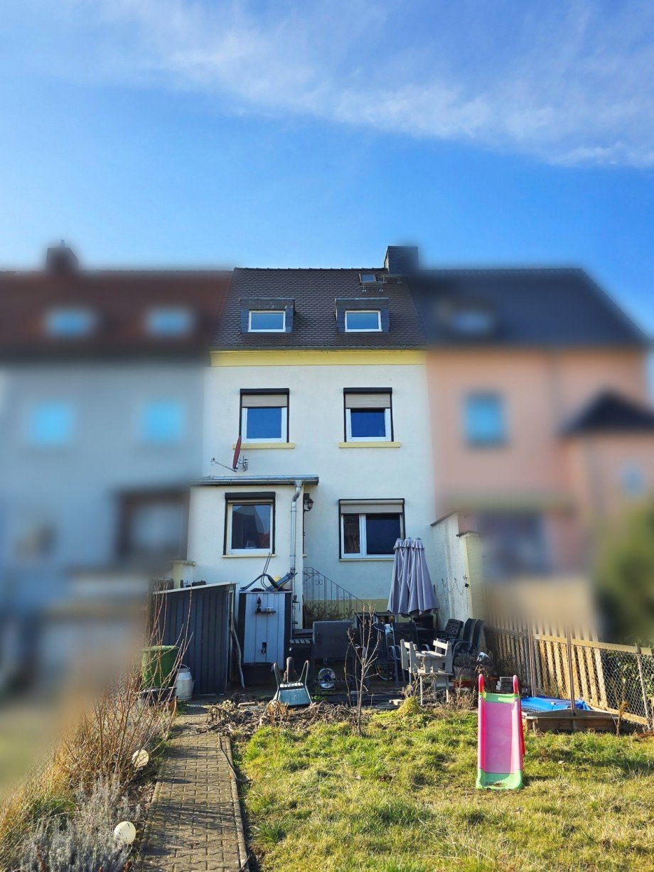 Gartenansicht Reihenmittelhaus K�then (Anhalt)