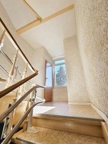 Hausflur 2 Rentable und schicke Eigentumswohnung in Dessau-Ro�lau