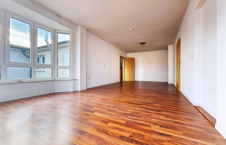 Wohnzimmer 4 Dachgeschosswohnung K�then (Anhalt)