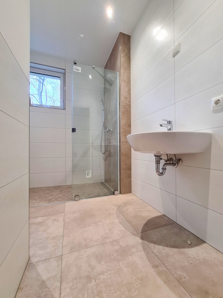 Bad Erdgeschosswohnung Dessau-Ro�lau