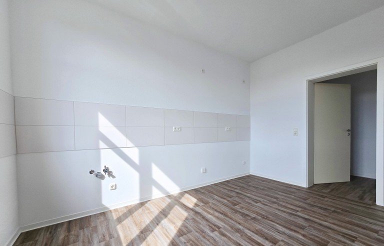 K�che K�then (Anhalt) Dachgeschosswohnung Erstbezug nach Sanierung - 4-Zimmer-Wohnung im Herzen von K�then