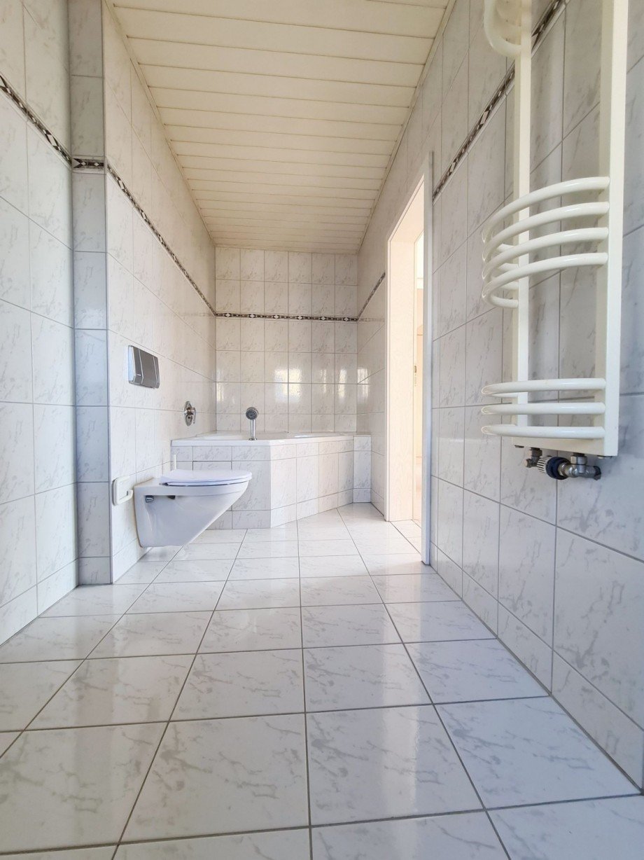 Bad Dachgeschosswohnung K�then (Anhalt)