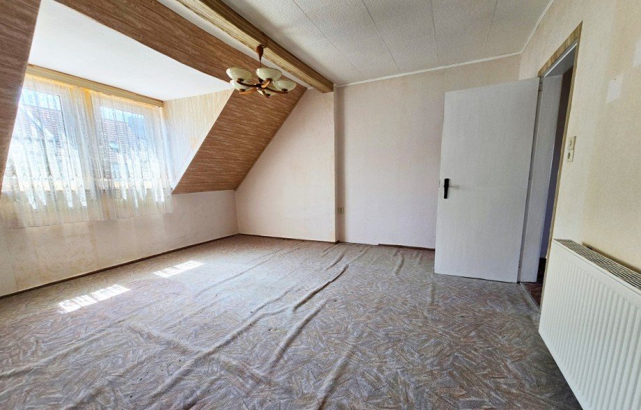 Zimmer DG Reihenmittelhaus K�then (Anhalt)