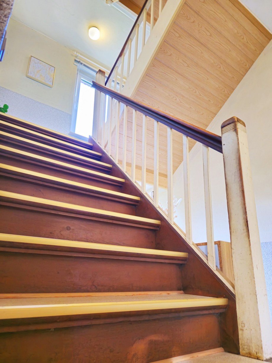 Treppe ins OG Reihenhaus Dessau-Ro�lau