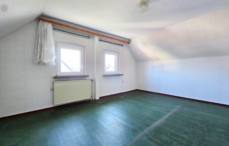 Zimmer DG Doppelhaush�lfte K�then (Anhalt)