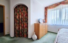 Zimmer OG  Gro�es Gelbes Gl�ck  - Mehr Raum, mehr M�glichkeiten, mehr Gl�ck f�r Ihre Familie