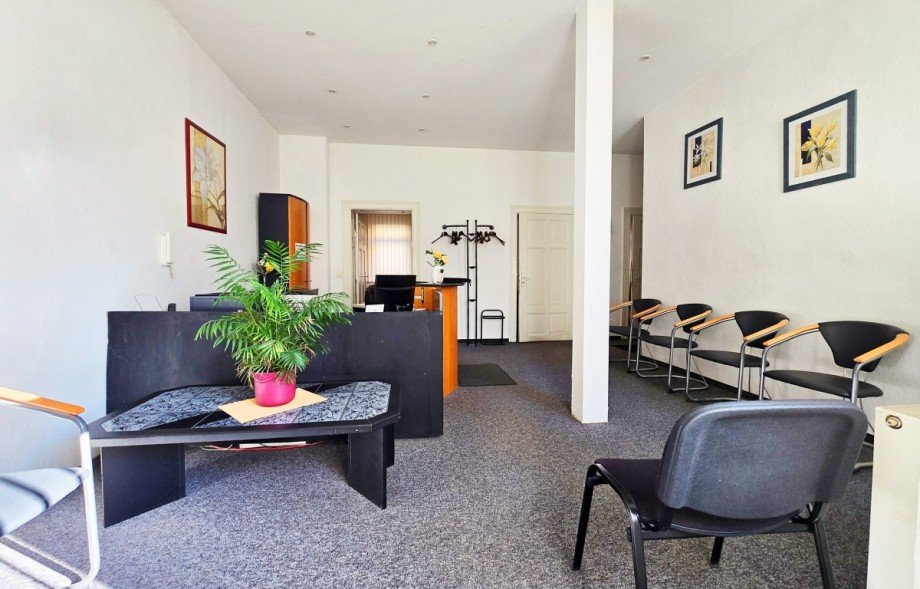 Gewerbe/Praxis EG Wohn- / Gesch�ftshaus K�then (Anhalt)