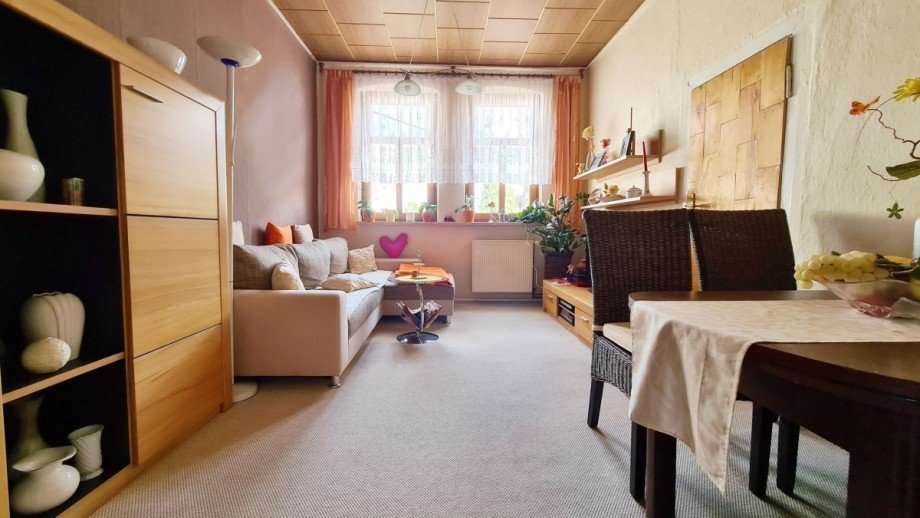 Wohnzimmer (oben)_2 Zweifamilienhaus G�rzig