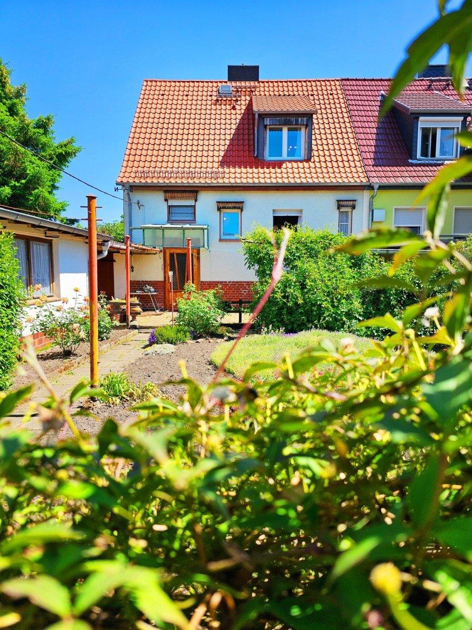 Haus Gartenansicht Doppelhaush�lfte K�then (Anhalt)