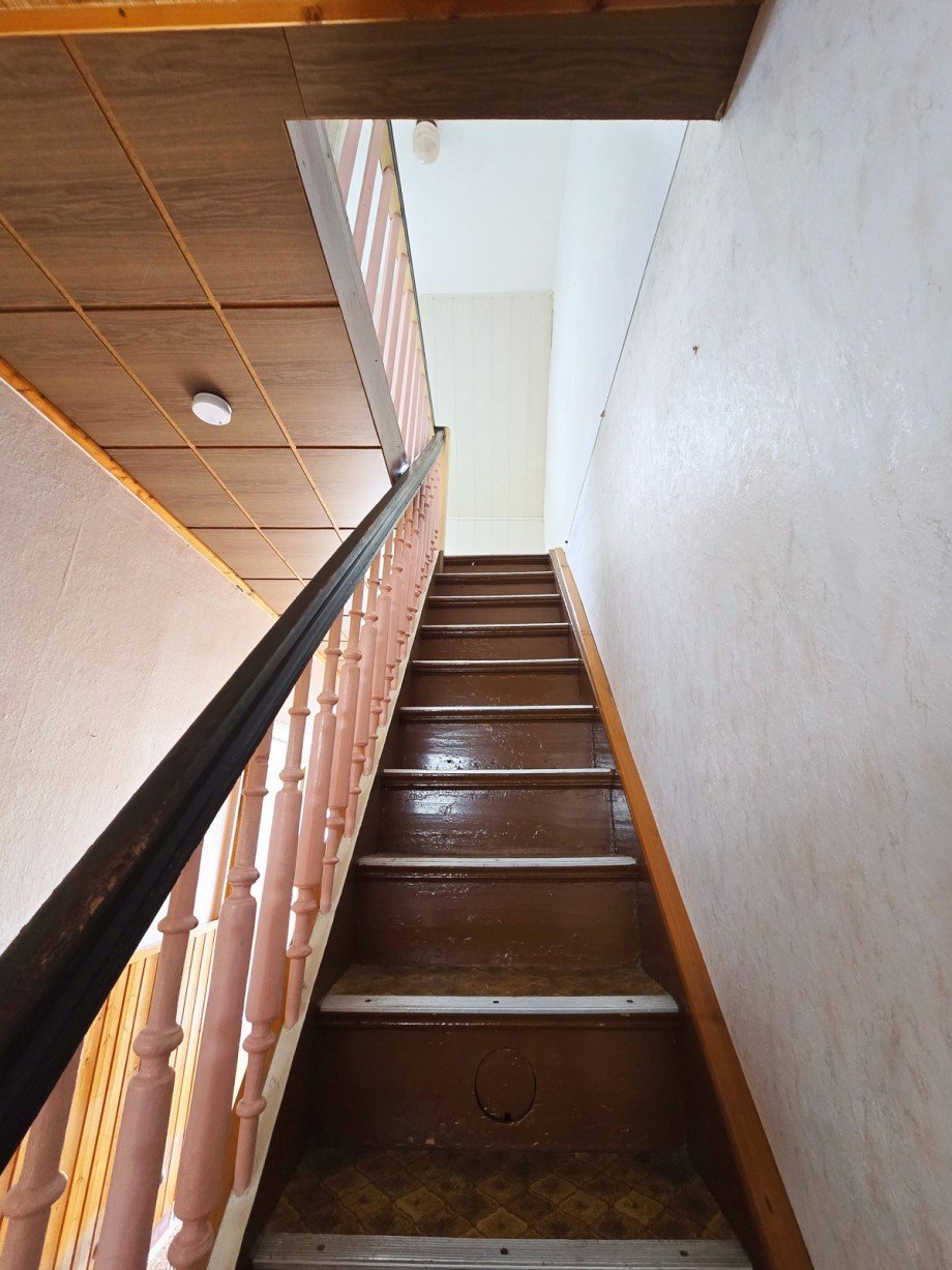 Treppe ins OG Reihenmittelhaus Aken