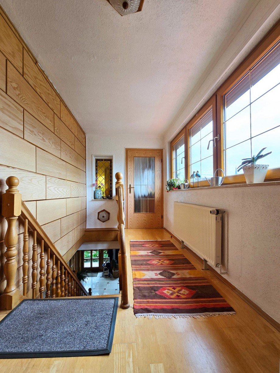Flur OG Einfamilienhaus Nienburg (Saale)
