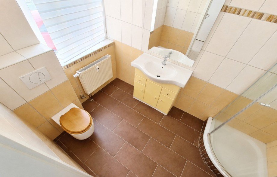 Badezimmer Erdgeschosswohnung K�then (Anhalt)