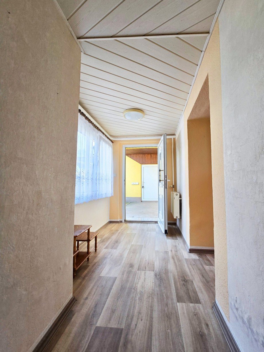 Flur EG Zweifamilienhaus Rohndorf-Glauzig