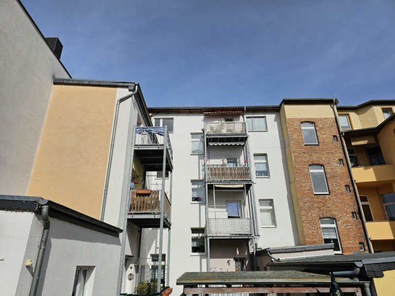 20230317_104554 K�then (Anhalt) Mehrfamilienhaus Vollvermietet! - Charmantes und gepflegtes Mehrfamilienhaus in K�then mit Balkonanlage!
