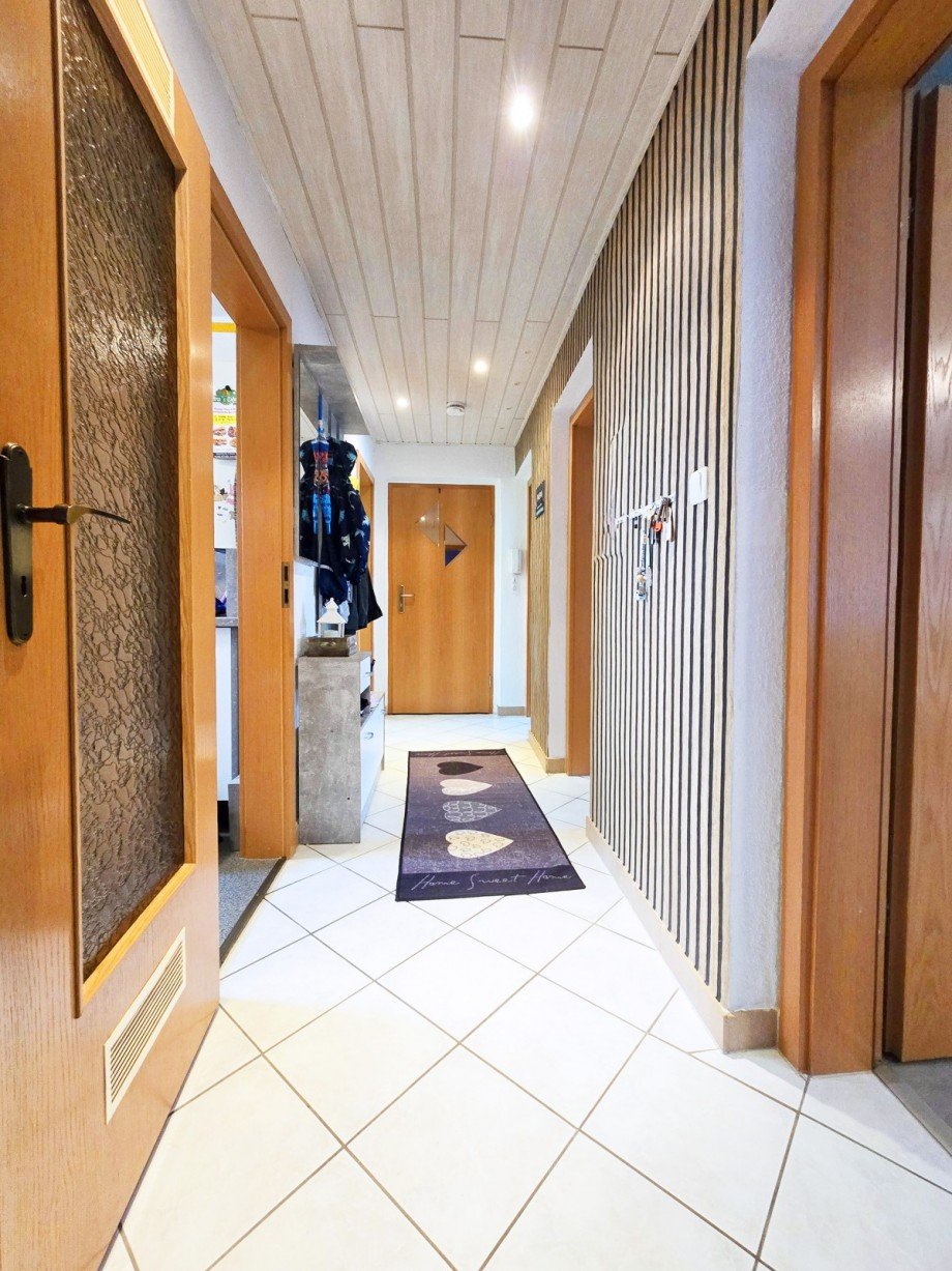 Flur Etagenwohnung K�then (Anhalt)