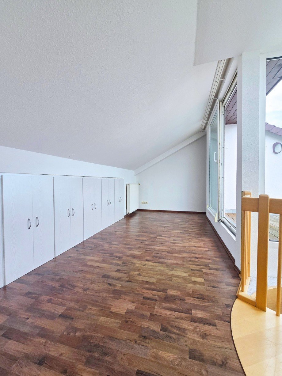 Halbes Zimmer Maisonettewohnung K�then (Anhalt)