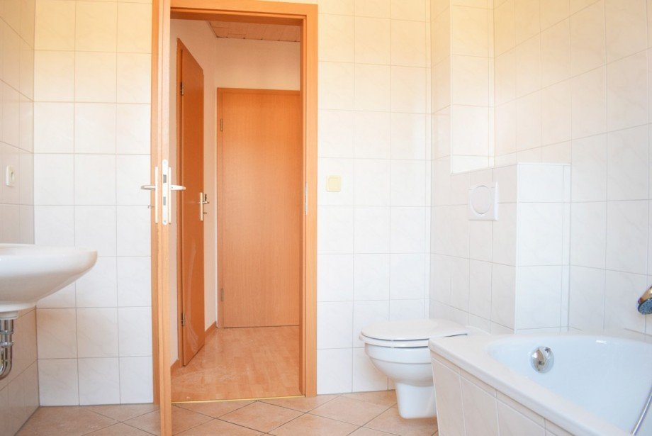 Badezimmer Mehrfamilienhaus K�then (Anhalt)