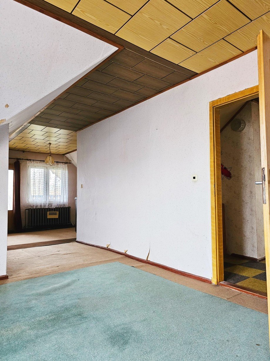 Zimmer OG Einfamilienhaus G�rzig