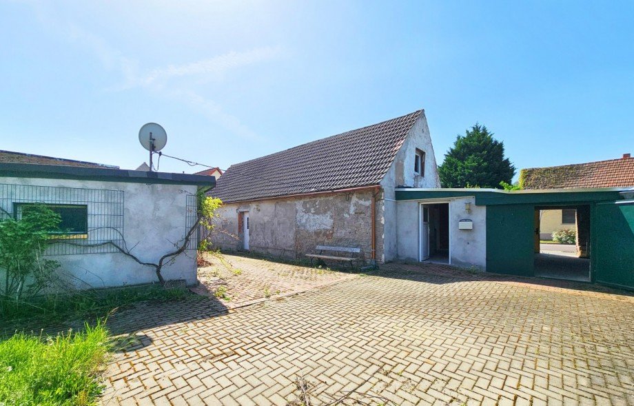 Hausansicht Hof Einfamilienhaus Osternienburger Land