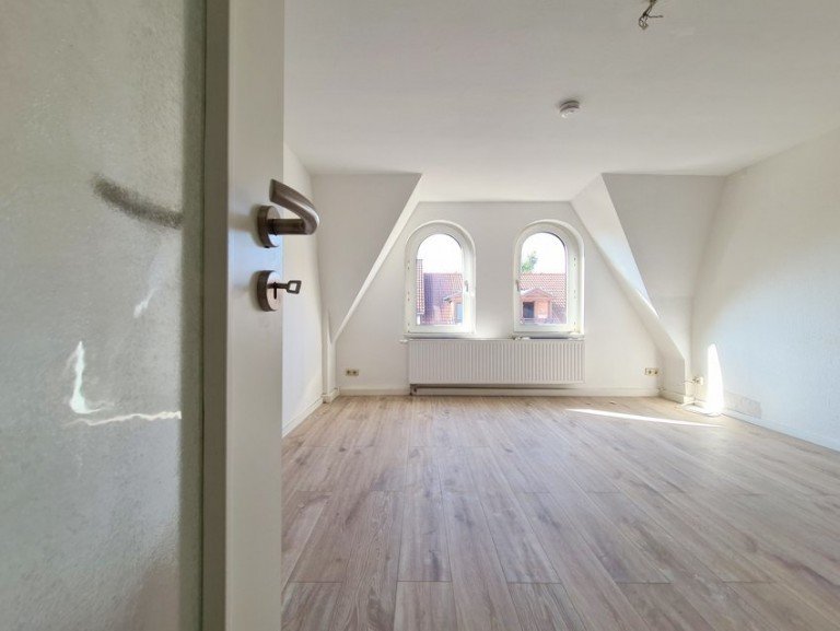 Wohnbereich K�then (Anhalt) - K�then Dachgeschosswohnung Sch�ne Vierraumwohnung in beliebter Wohngegend