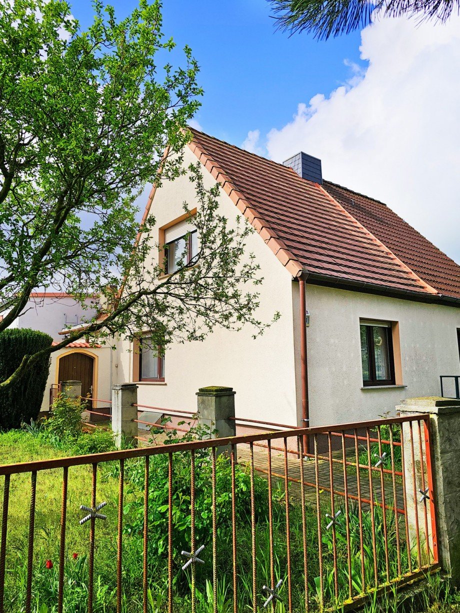 Einfamilienhaus Doppelhaush�lfte Aken