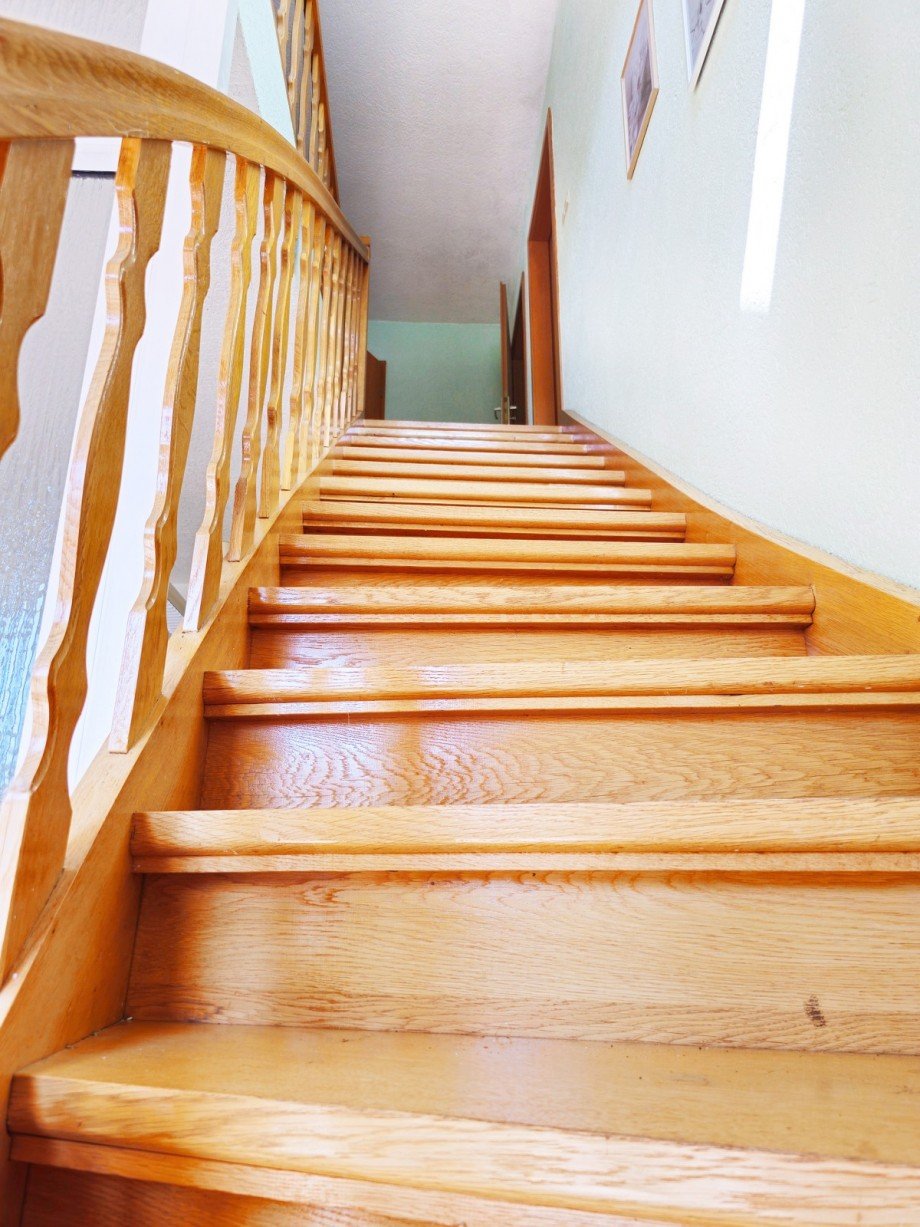 Treppe ins Obergeschoss Einfamilienhaus Radegast