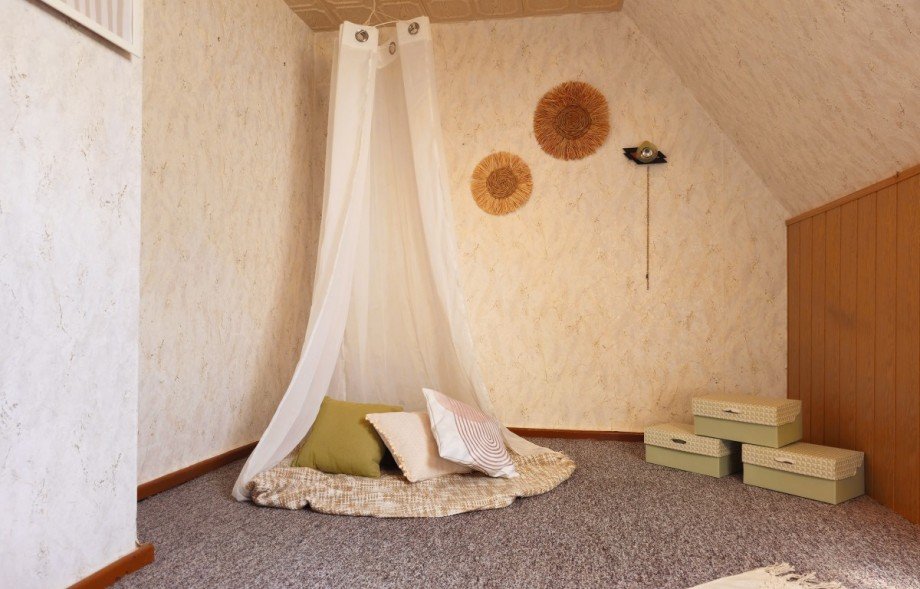 Zimmer OG Reihenhaus K�then (Anhalt)